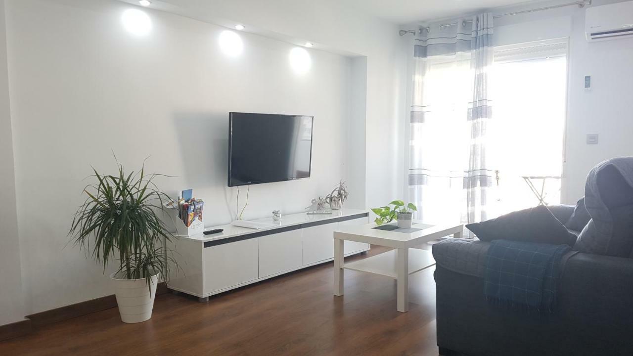 Aries Flat Apartment Benalmadena Bagian luar foto